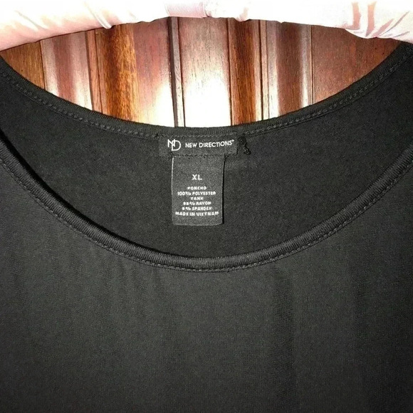COPY - NEW DIRECTIONS BLACK TOP SIZE XL NWT - Picture 2 of 6